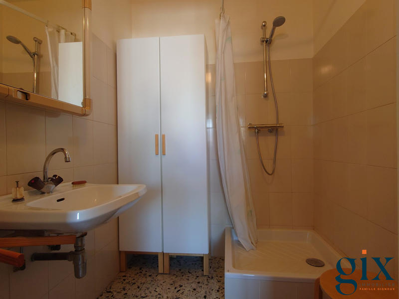 Appartement - 147 m² - 6 pièces