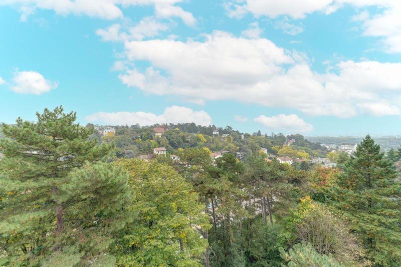 Appartement - 81 m² - 3 pièces