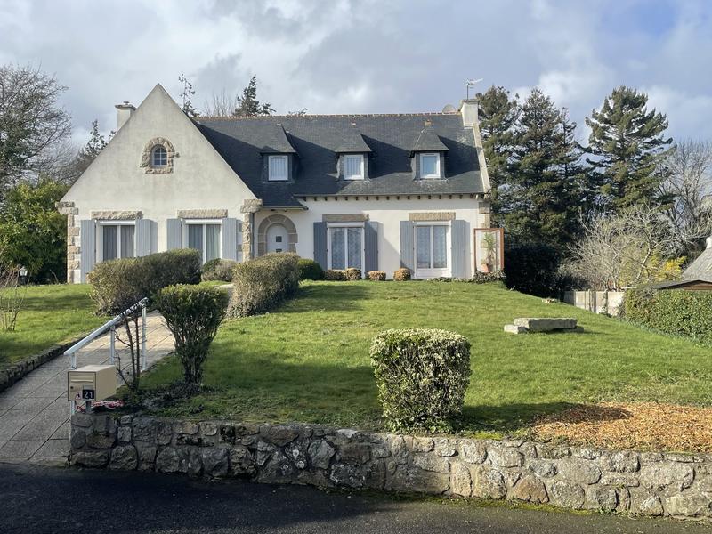 Maison - 163 m² - 7 pièces