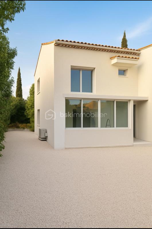 Maison - 99 m² - 4 pièces