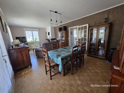 Maison - 123 m² - 5 pièces