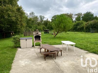 Maison - 250 m² - 11 pièces