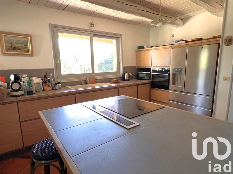 Maison - 520 m² - 11 pièces