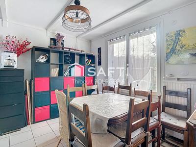 Maison - 77 m² - 5 pièces