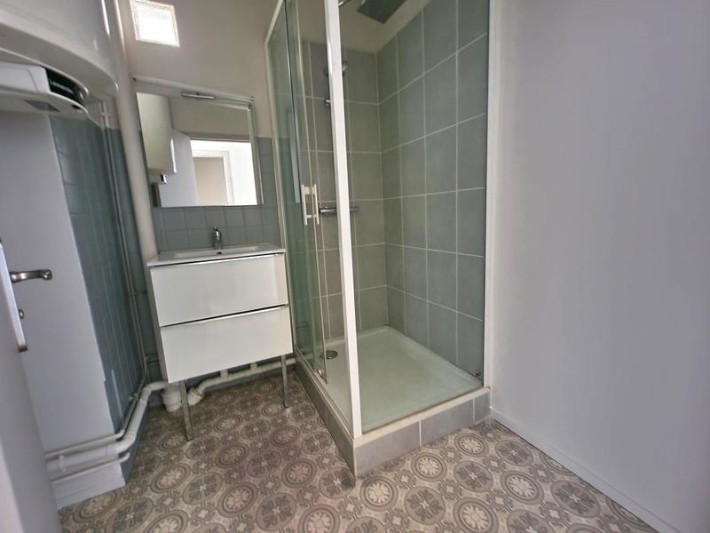 Appartement ancien - 61 m² - 4 pièces