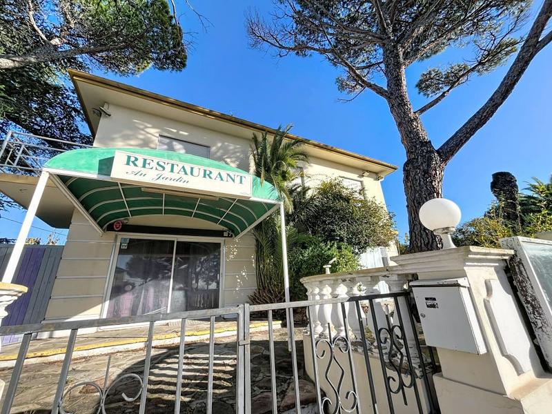 Maison - 200 m² - 4 pièces