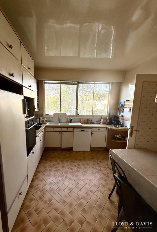 Maison - 178 m² - 8 pièces