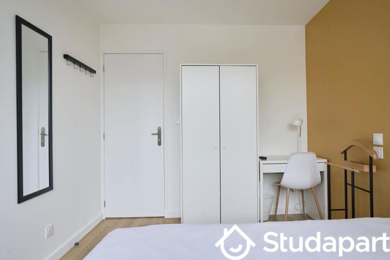 Chambre - 9 m² - 1 pièce