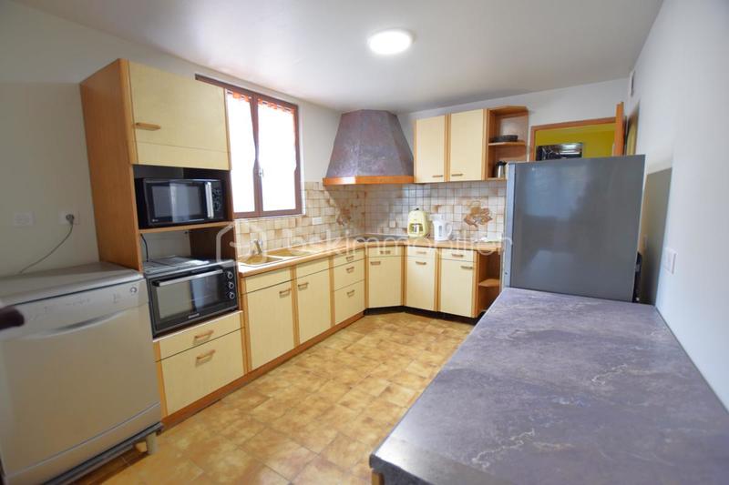 Maison - 210 m² - 8 pièces