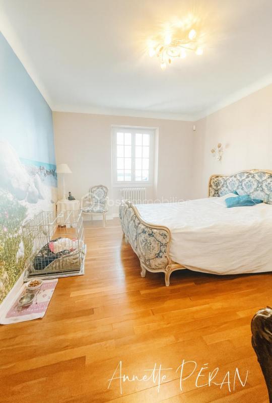 Maison de ville - 192 m² - 9 pièces