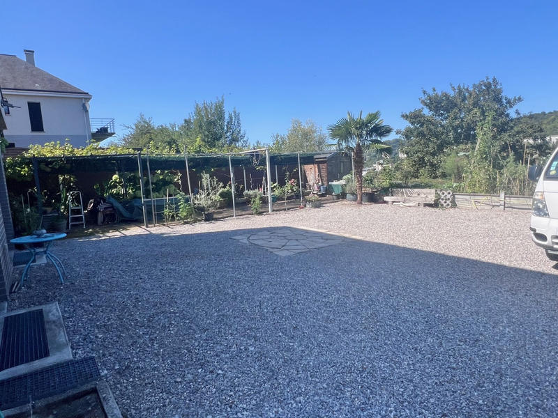 Propriété - 190 m² - 6 pièces