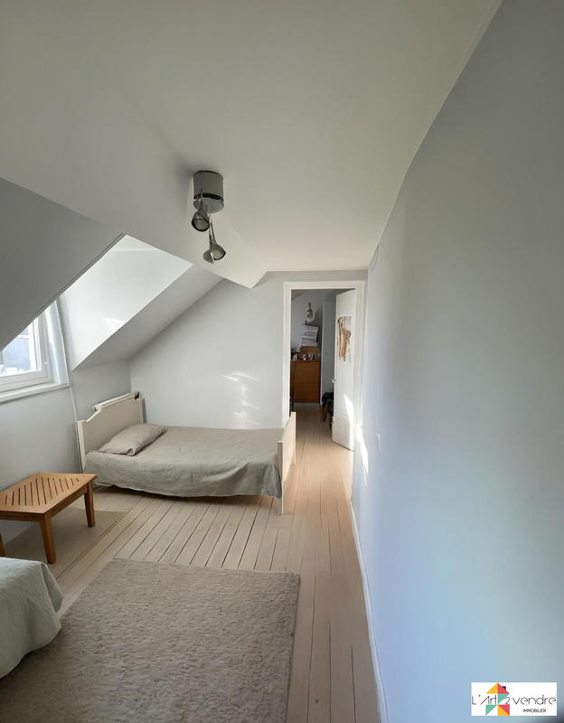 Maison - 188 m² - 8 pièces