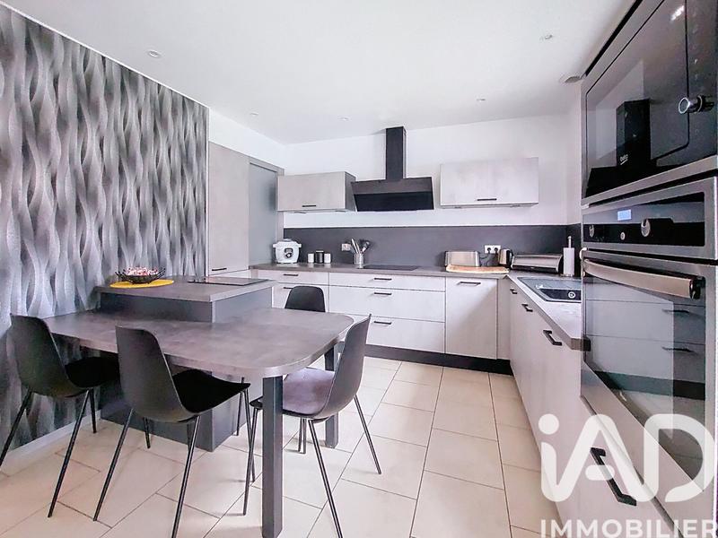 Maison - 151 m² - 7 pièces