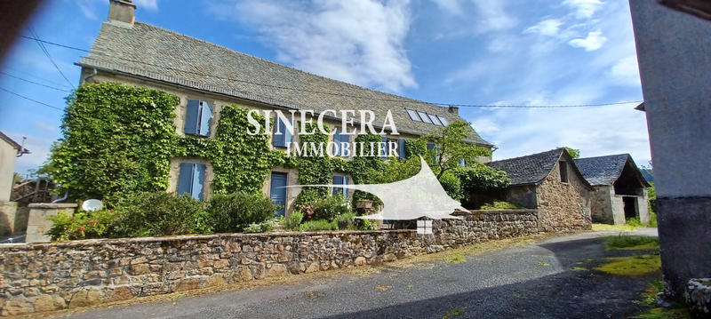 Maison - 240 m² - 7 pièces