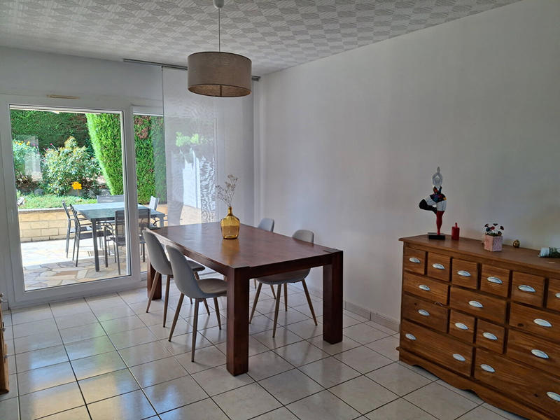 Maison - 93 m² - 5 pièces