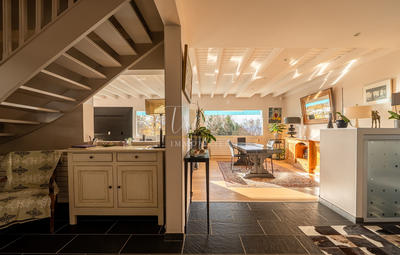 Villa - 235 m² - 8 pièces