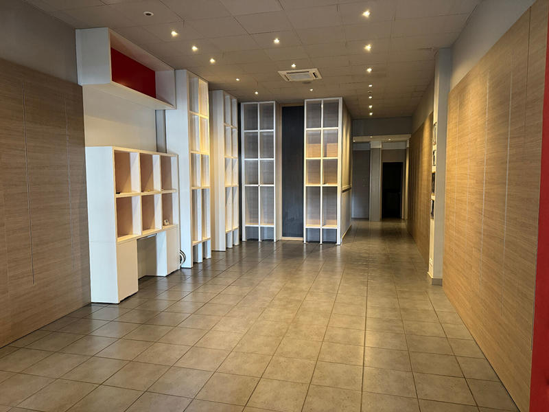 Local commercial - 100 m²