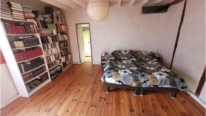 Maison - 245 m² - 11 pièces