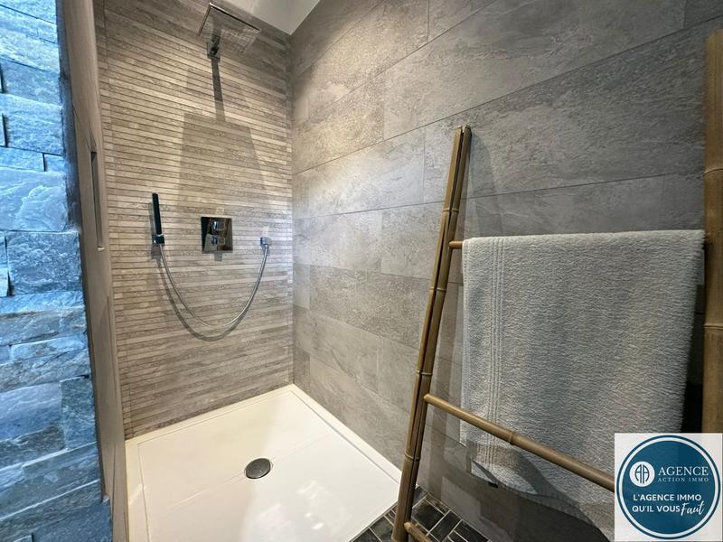 Maison - 101 m² - 4 pièces