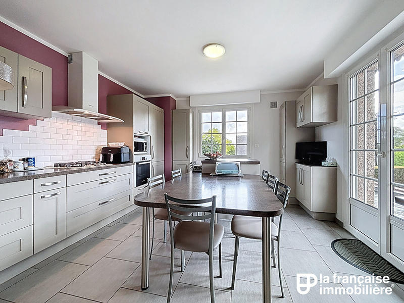 Maison - 168 m² - 6 pièces