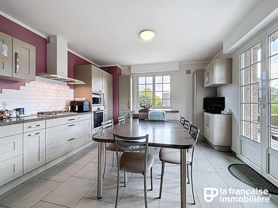 Maison - 168 m² - 6 pièces