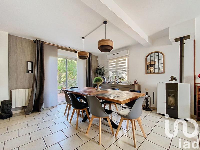 Maison - 211 m² - 11 pièces