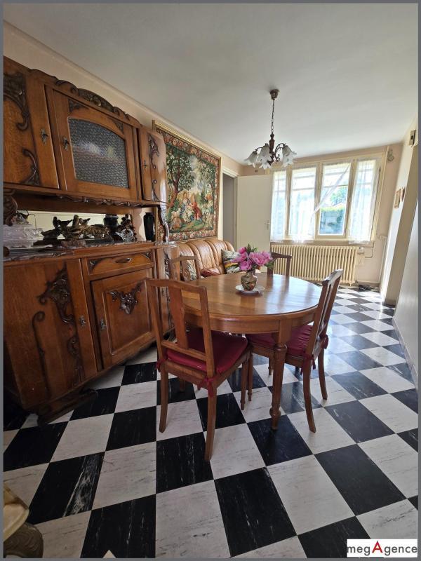 Maison - 105 m² - 6 pièces