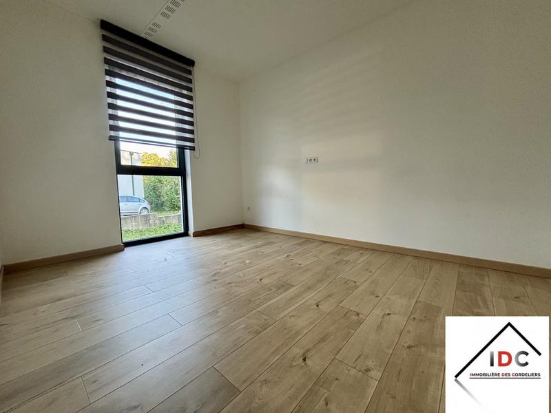 Appartement - 92 m² - 4 pièces