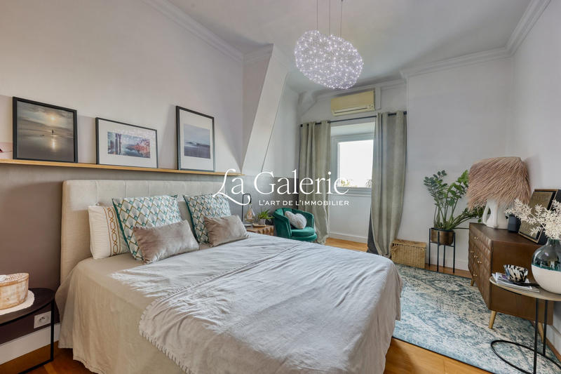 Appartement - 130 m² - 4 pièces