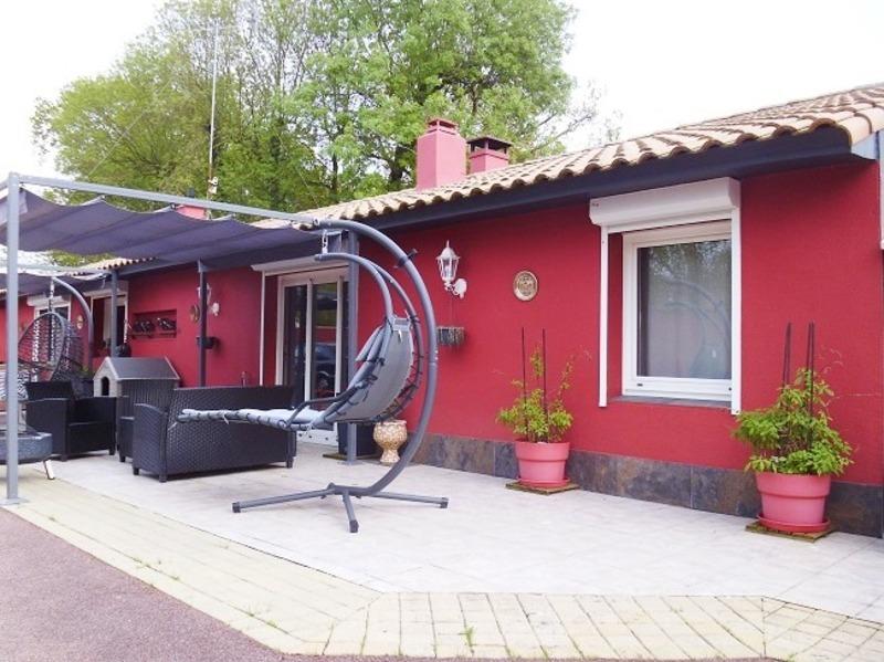 Maison - 204 m² - 7 pièces