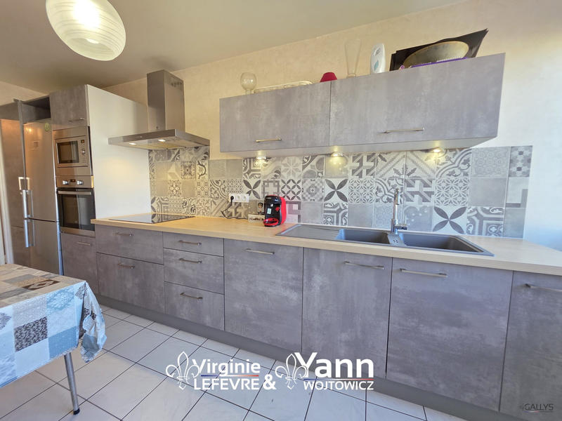 Appartement - 84 m² - 4 pièces