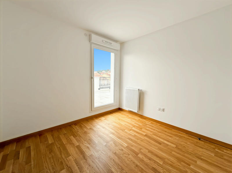 Appartement - 102 m² - 4 pièces