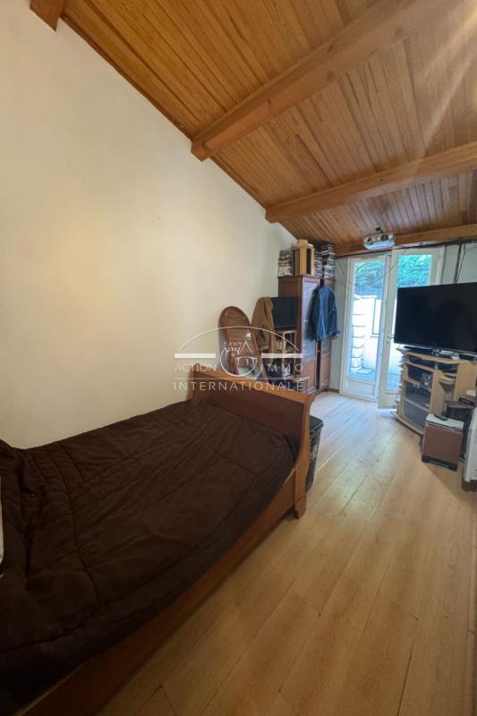 Maison - 270 m² - 5 pièces