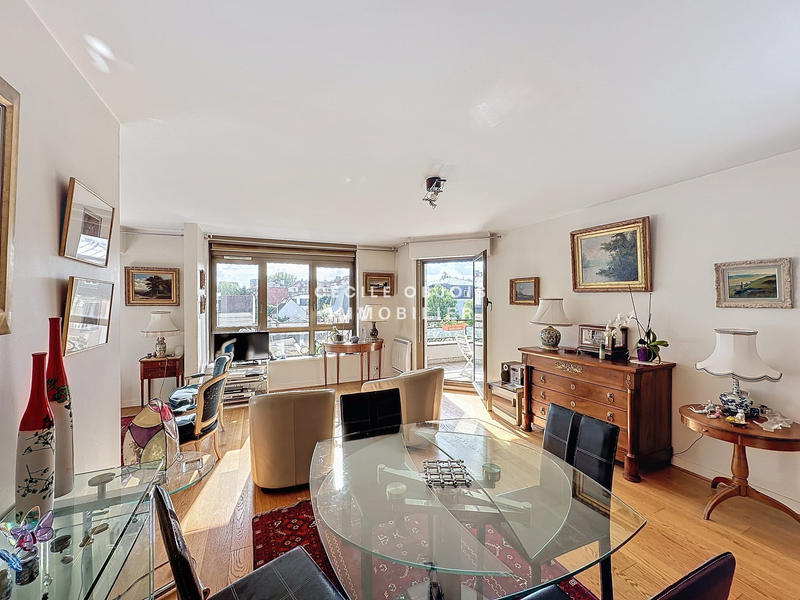 Appartement - 112 m² - 5 pièces