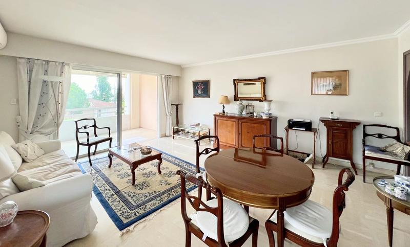 Appartement - 86 m² - 4 pièces