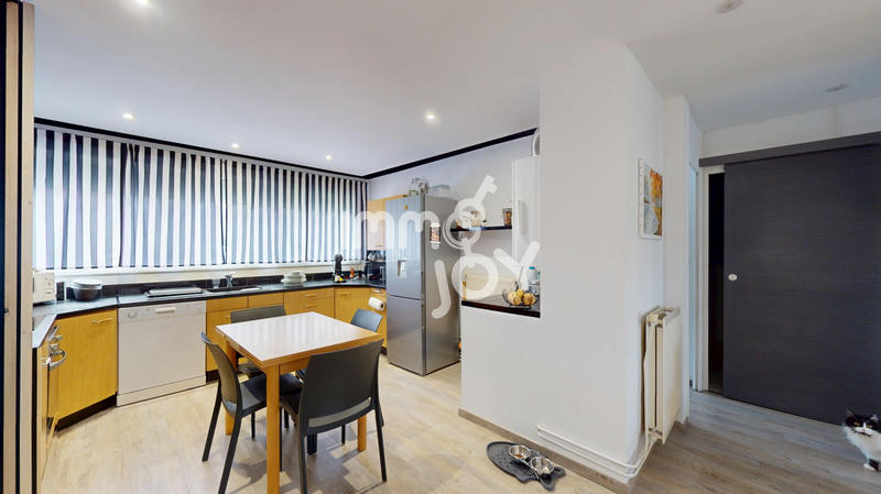 Appartement - 64 m² - 3 pièces