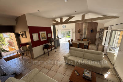 Maison - 158 m² - 6 pièces