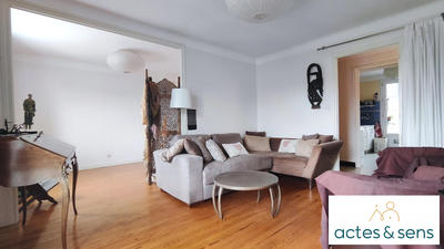 Appartement - 94 m² - 5 pièces