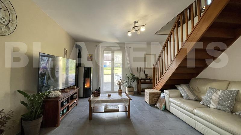 Maison - 144 m² - 8 pièces