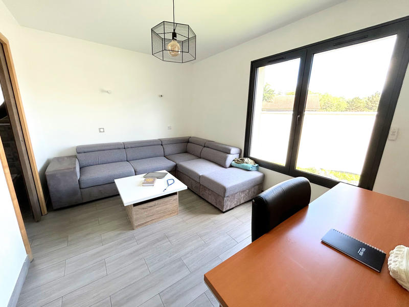 Maison - 208 m² - 9 pièces