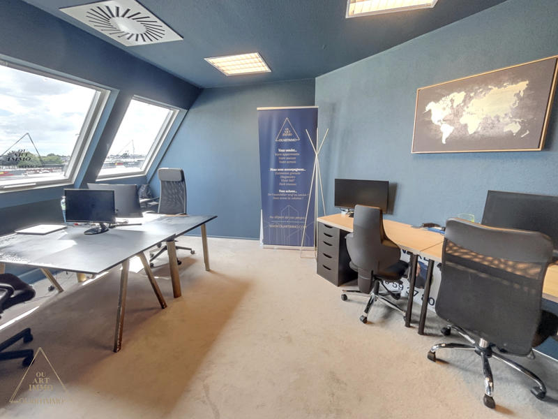 Bureau - 67 m²