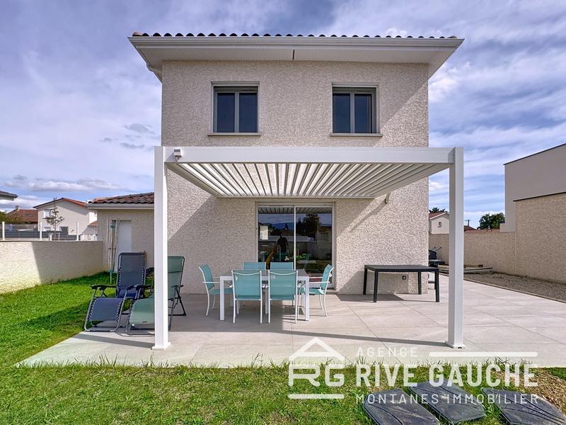 Maison - 92 m² - 4 pièces