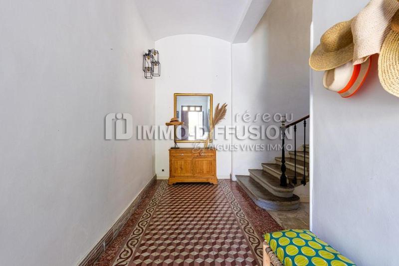 Maison de ville - 250 m² - 7 pièces