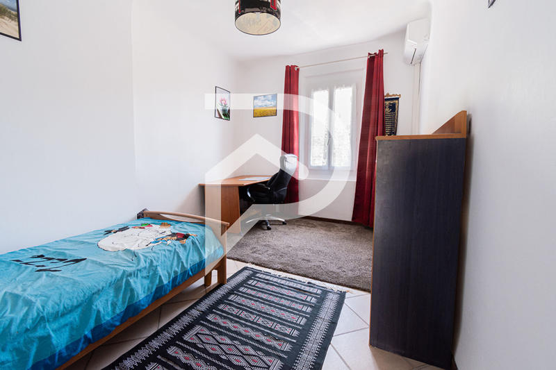 Maison - 169 m² - 7 pièces