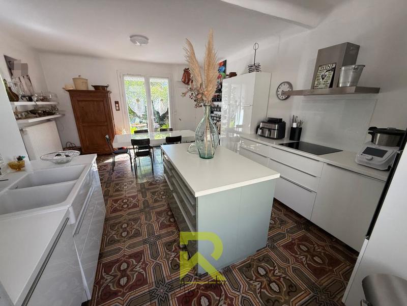 Maison de maîtres - 201 m² - 7 pièces