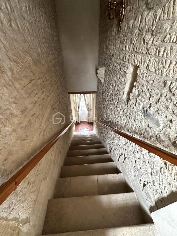 Propriété - 206 m² - 7 pièces