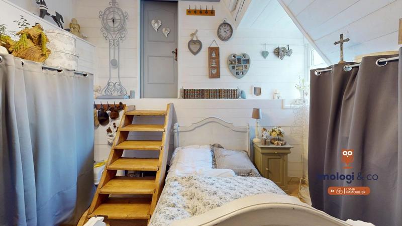 Maison ancienne - 196 m² - 7 pièces