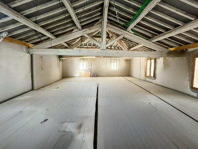 Appartement - 87 m² - 3 pièces