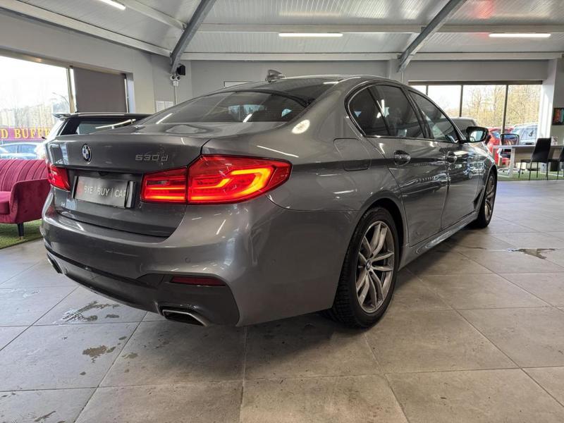 Bmw Série 5 530d - Bva Sport Steptronic Berline G30 F90 m Phase 1 / Garantie 12 Mois