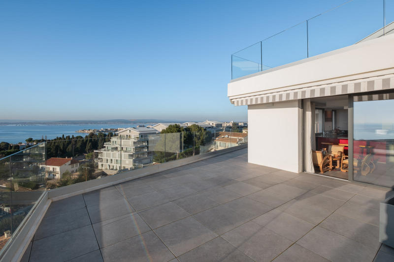 Appartement - 90 m² - 4 pièces